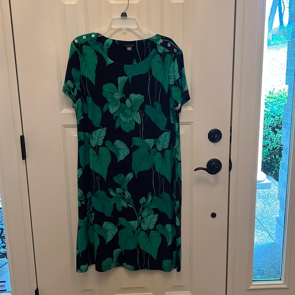 Tommy Hilfiger dress, size 16w, worn twice!  Knee length.